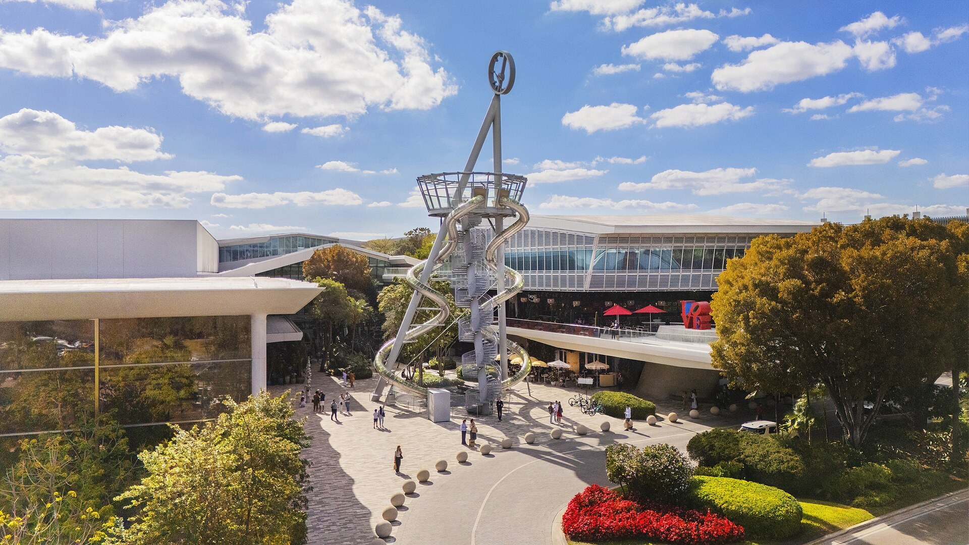 Aventura Mall guide to shopping, dining and art