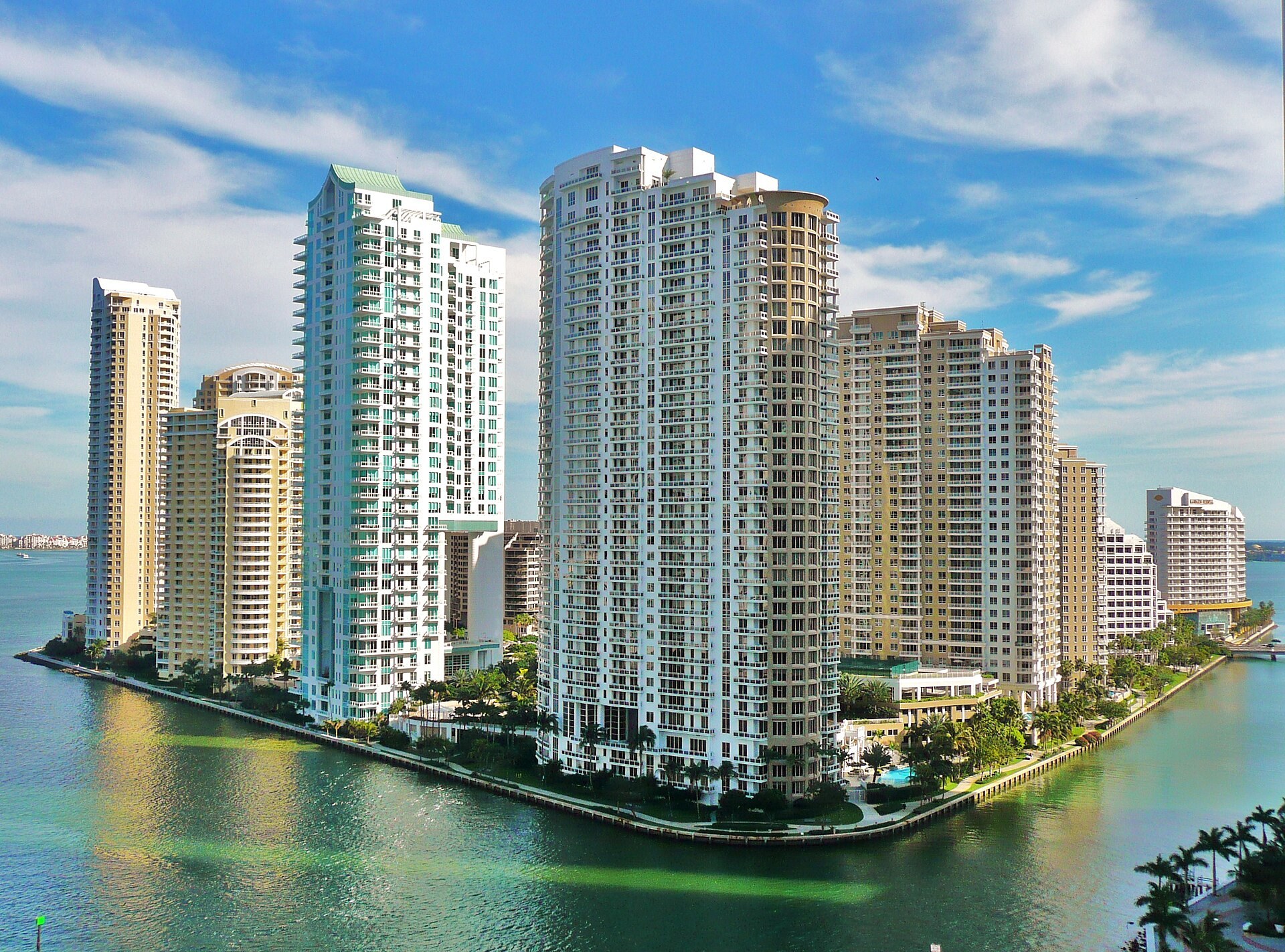 I, the copyright holder of this work, hereby publish it under the following license: (Brickell Key)