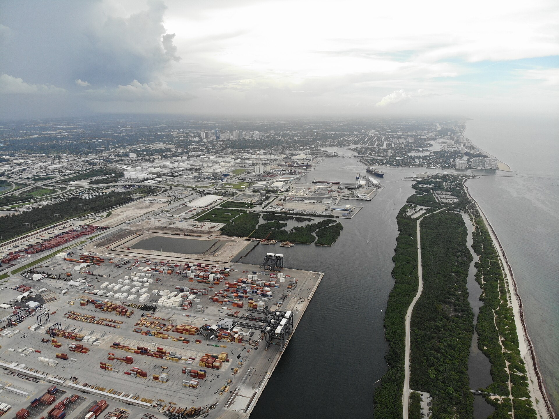 Aerial Picture of Port Everglades, Florida (Port Everglades)