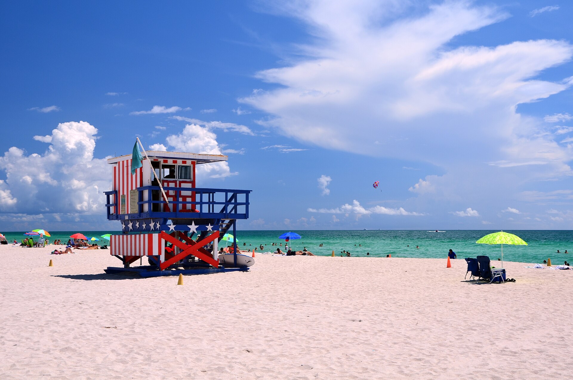 A lifeguards stand on South Beach, Miami Beach (Florida, USA). (Miami-Dade County, Florida)