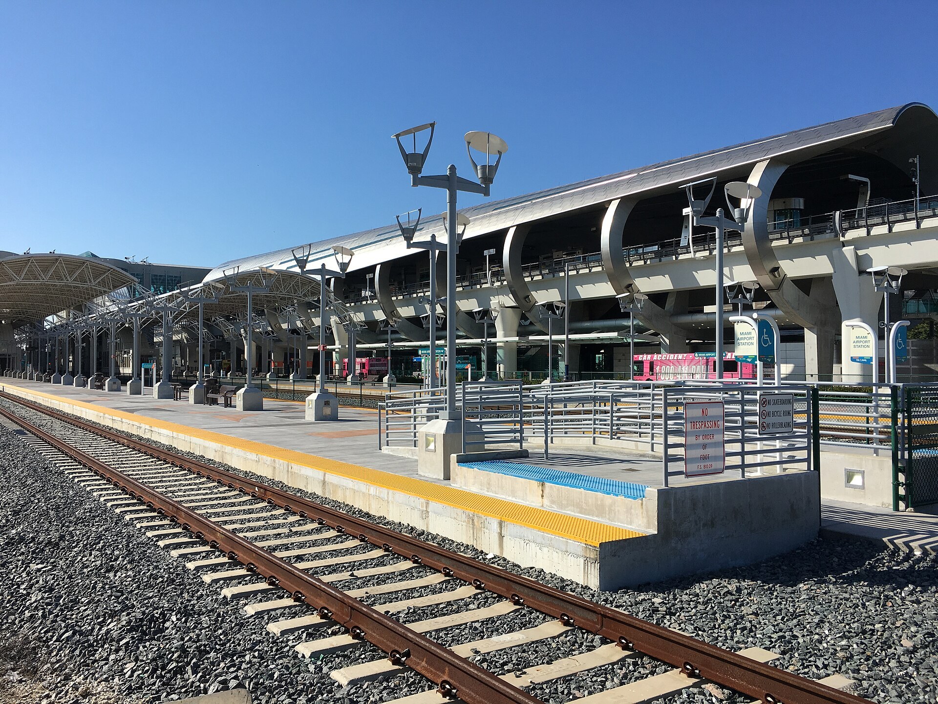 Still no Amtrak service at the new en:Miami Airport Station . (Miami Intermodal Center)
