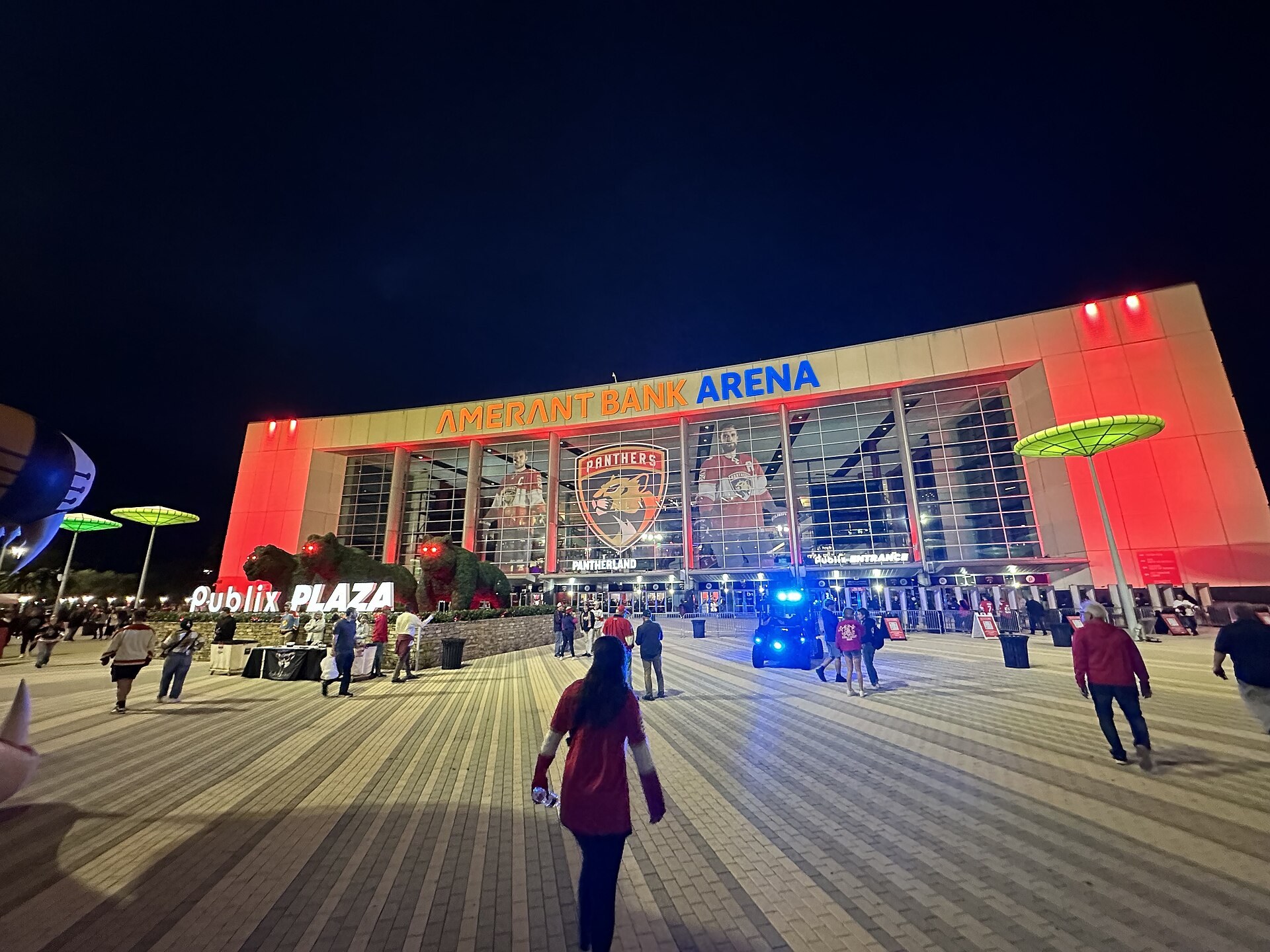 View of Amerant Bank Arena from Publix Plaza before a Florida Panthers game during the 2023-24 season. (Amerant Bank Arena)